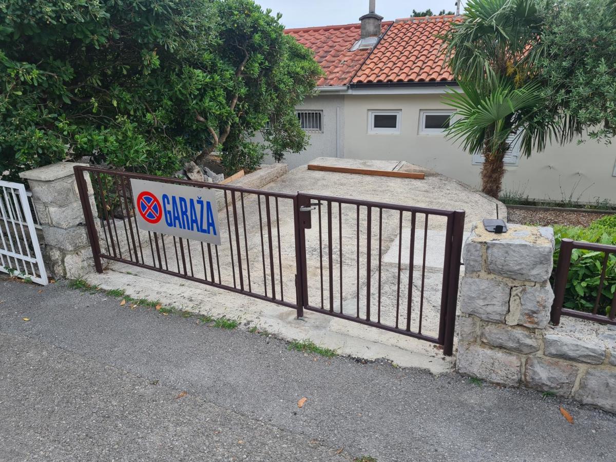 Selce Holiday Apartamento *